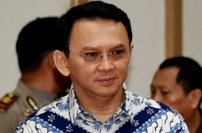 Ahok Divonis 2 Tahun Penjara, Video Wanita Nangis Sesenggukan Viral di Medsos