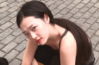Masih Berani Pamer Foto Tanpa Pakai Bra, Sulli Justru Dapat Respon Positif