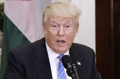 Tuai Kecaman Gara-Gara Pecat Direktur FBI, Donald Trump 'Salahkan' Demokrat