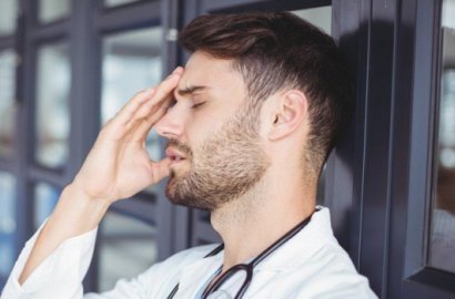 Sering Mendadak Pusing? Ternyata 8 Kebiasaan Buruk Ini Penyebabnya, Nomer 6 Penting Banget