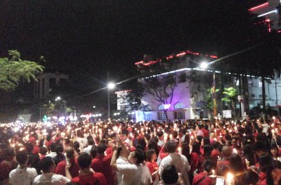 Warga Surabaya Nyalakan 1000 Lilin untuk Ahok, Kemana Bu Risma?