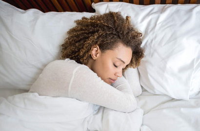 Masih Malas dan Ingin Balik ke Kasur Lagi? Ternyata Kebanyakan Tidur Bisa Berbahaya Bagi Kesehatan!