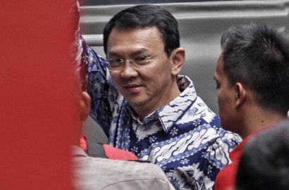 Terima Tamu Hingga Baca Al Kitab, Ini Kegiatan Ahok Selama Dipenjara