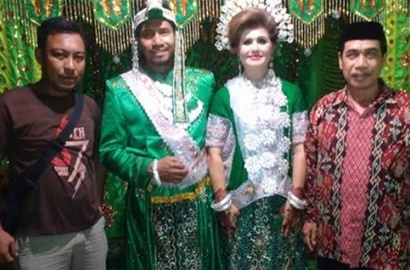 Memang Kadang Bikin Iri Sih, Inilah 5 Kisah Asmara WNI Nikah dengan Bule, Lagi Viral