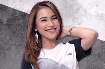 Tulis Kutipan Ini, Fans Ayu Ting Ting Ingin Samakan Idola dengan Istri Ahok?