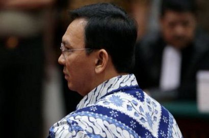 Ahok Makin Kurus, Sang Nenek Menangis Lihat Cucunya Dipenjara