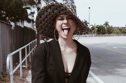 Ogah Pusing, Agnes  Monica Abaikan Komentar Nyinyir Haters