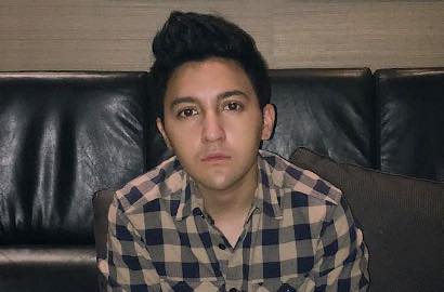 Makan Bareng Mimi Peri, Kelakuan 'Nakal' Aaron Ashab Kembali Jadi Sorotan