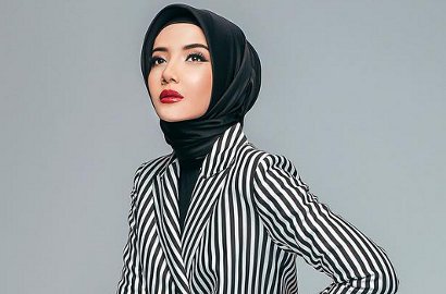Dikritik Pose Dianggap Terlalu Sensual, Zaskia Sungkar Banjir Dukungan Netter
