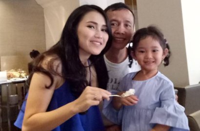 Perlakukan Kasar Asisten Ayu Ting Ting Seperti Ini, Abdul Rozak Diprotes Keras Netter
