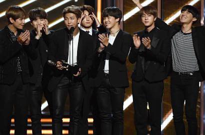 BTS Menangkan Penghargaan di BBMA, Deretan Selebriti Ini Ucapkan Selamat