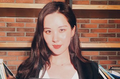 Culun Berkacamata Saat SMA, Seohyun Tendang Cowok di 'Bad Thief Good Thief'