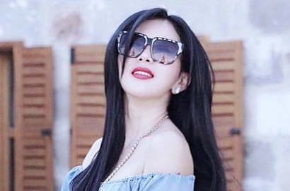 Mirip Celana Olahraga, Harga Busana Syahrini Ini Bikin Netter Syok
