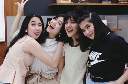 Febby Cs Kompak Unggah Foto dan Tulis Caption Sedih, Blink Beneran Bubar?