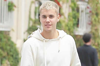 Intim dengan Gadis Berbikini, Justin Bieber Mainkan Puting Payudaranya