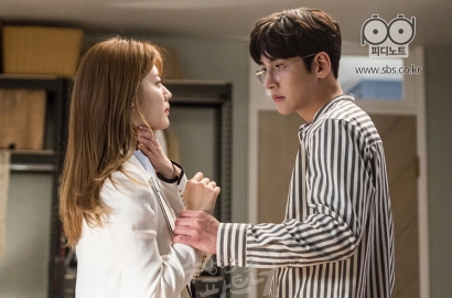 Ji Chang Wook-Nam Ji Hyun Ciuman di 'Suspicious Partner', Seperti Ini Syutingnya