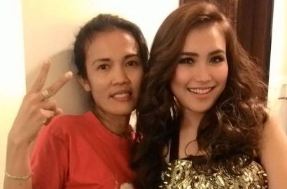 Asisten Ayu Ting Ting Ketahuan Like Foto Nagita, Netter: Cari Info Buat Diplagiat Ya?