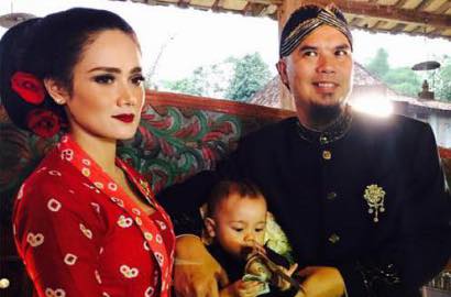 Anak-Anak Maia Ganteng di Foto Keluarga Bareng Mulan, Safeea Cium Pipi Al Ghazali
