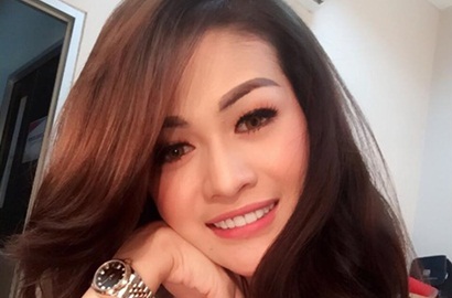 Kerap Tampil Seksi, Hesty Klepek Klepek Tobat Bakal Berhijab Setelah Ramadhan?