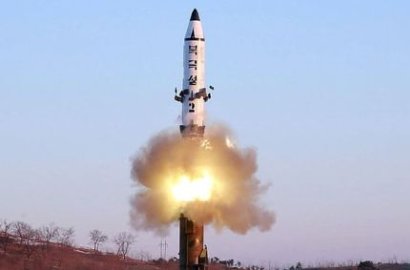 Rudal Korea Utara Disebut Bisa Menjangkau Jawa Barat, Benarkah?