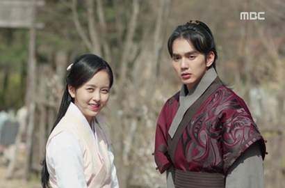 Yoo Seung Ho Nangis Cegah Kim So Hyun Jadi Dayang di 'Ruler' Bikin Netter Mewek