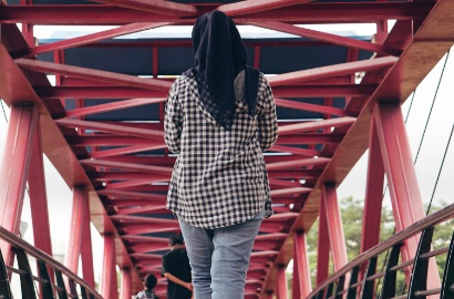 Hati-Hati, 5 Masalah Kulit dan Rambut Ini Bisa Mengganggu Kalau Menyepelekan Kebersihan Hijab