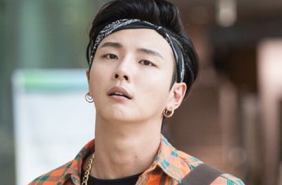 Yoon Shi Yoon Syok Kunjungi Makamnya Sendiri di 'The Best Hit'