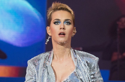 Terisak Tangis, Katy Perry Mengaku Pernah Ingin Bunuh Diri