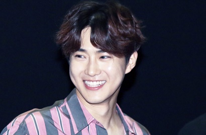 Usung Gaya Santai Ini, Sandal Suho EXO Ternyata Berharga Fantastis