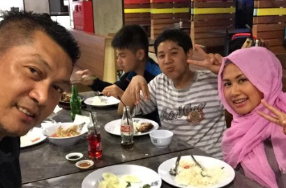 Jalani Proses Cerai, Donny Kesuma dan Istri Masih Tinggal Satu Rumah
