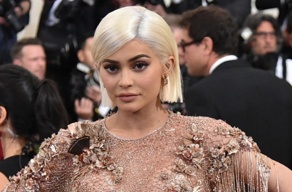 Dinobatkan Sebagai Seleb Termuda yang Paling Kaya, Begini Reaksi Kylie Jenner