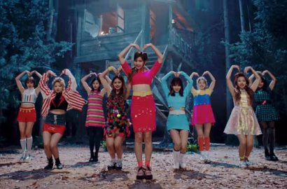 Hitung Mundur Debut Jepang, Twice Rilis MV Japanese Version 'Signal'