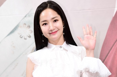 Posting Foto Ini Saat Syuting 'Seven Day Queen', Park Min Young Dipuji Cantik Maksimal