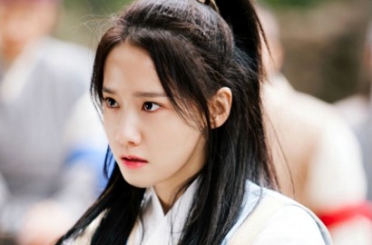Bahagia Sudah Rampung Syuting, Begini Cara Yoona Ingatkan Nonton 'King Loves'