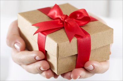 Jangan Lupa Bahagiakan Orangtua Tersayang, 6 Ide Kado Lebaran Ini Bisa Jadi Contohnya