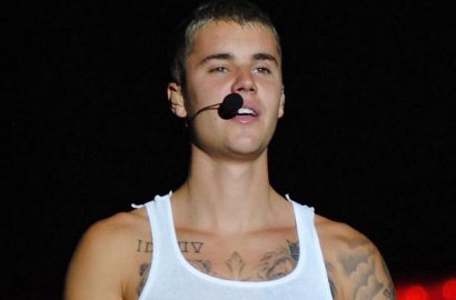 Alat Kelamin Justin Bieber Siap Dibuatkan Replika dari Emas