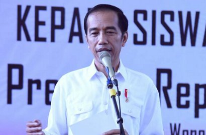 Tuai Kontroversi, Jokowi Batalkan Program 8 Jam di Sekolah