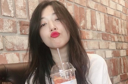 Dihujat Karena Masak Belut Hidup-Hidup, Sulli Balik Ejek Haters