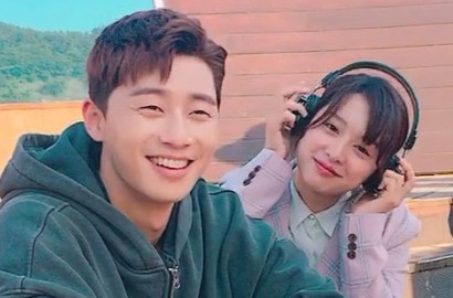 Syuting 'Fight For My Way', Tingkah Imut Kim Ji Won Bikin Park Seo Joon Malu