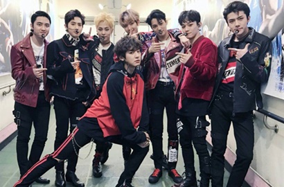 Tampak Lelah, EXO Tetap Ganteng di Bandara Usai Workshop di Jeju