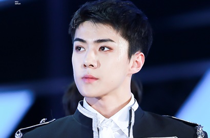 Bikin Geger EXO-L, Sehun Pamer Rambut Oranye Usai Balik dari Jeju