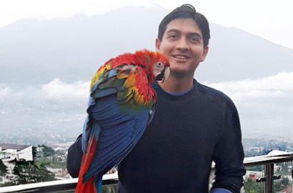 Gosipkan Lucky Hakim Homo Gara-Gara 'Goda' Cowok, Akun Gosip Ini Diprotes