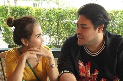 Sempat Dikabarkan Dekat, Ivan Gunawan Kini Ogah Perjuangkan Cinta Ayu Ting Ting?