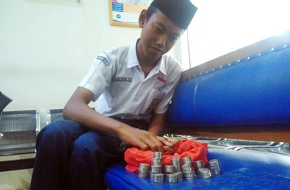 Bayar Sekolah Hingga Beli Motor, 5 Orang Ini Rela Kumpulkan Recehan Demi Impian dan Cita-Cita