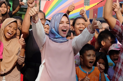 Beda dari Artis Lain, Bisnis Kue Kekinian Dewi Sandra Banjir Pujian