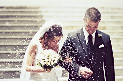 Kapan Nikah? Menurut Ilmiah, Ini Lho 5 Keuntungan yang Dilewatkan Kalau Menunda-Nunda Pernikahan