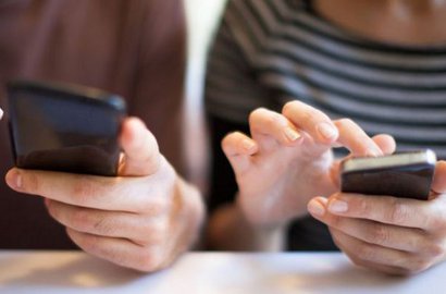 Terus Jalin Silahturahmi, 7 Alasan Konkret Kenapa Kamu Tetap Ngirim Ucapan Lebaran ke Mantan