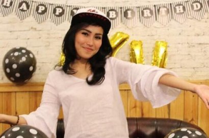 Berangkat Sehari Setelah Raffi-Nagita ke Eropa, Ayu Ting Ting ke New Zealand Cuma Modus?