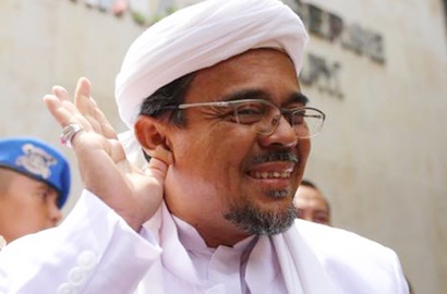 Tak Pulang ke Indonesia, Habib Rizieq Kembali ke Arab Usai Lebaran di Yaman