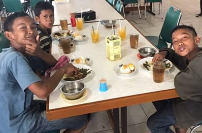 Bersepeda Sumsel-Banten Demi Temui Sang Ibu, Kisah Tiga Anak Ini Jadi Sorotan